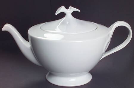 Fleuron White Teapot & Lid by Hutschenreuther