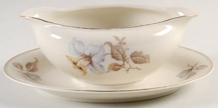 Henley Cream Gravy Boat with Attached Underplate