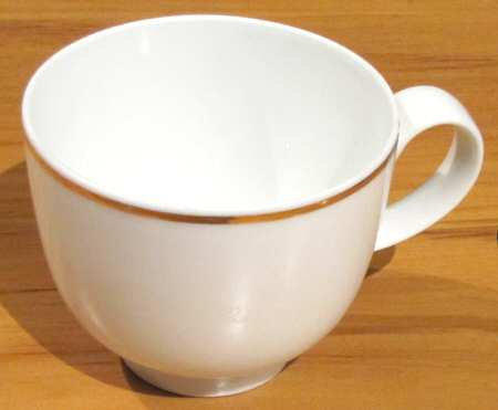 HUT107 Footed Cup