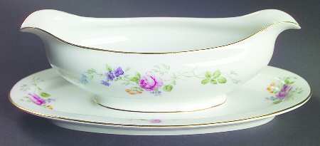 HUT12 (WHITE) Gravy Boat with Attached Underplate