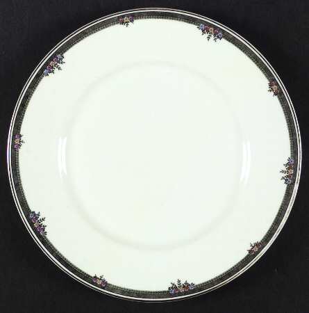 HUT151 Dinner Plate