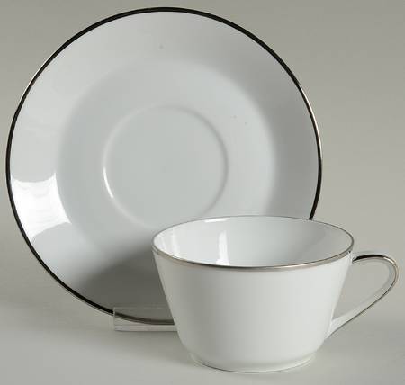 16372 Flat Cup & Saucer Set
