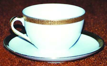 HUT165 Flat Cup & Saucer Set