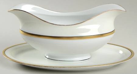 HUT170 Gravy Boat with Attached Underplate