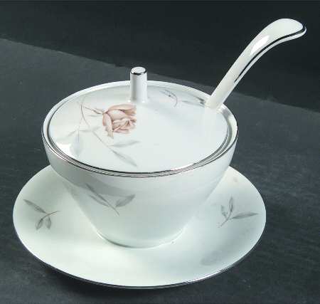 Huntington Rose Gravy Boat w/Attached Underplate & Lid