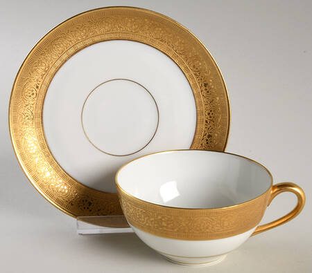 HUT224 Flat Cup & Saucer Set