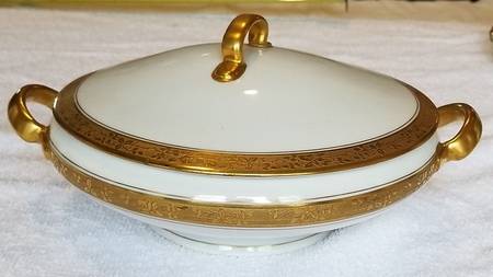 HUT231 Round Covered Vegetable