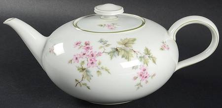 HUT2 (Green Trim) Teapot & Lid