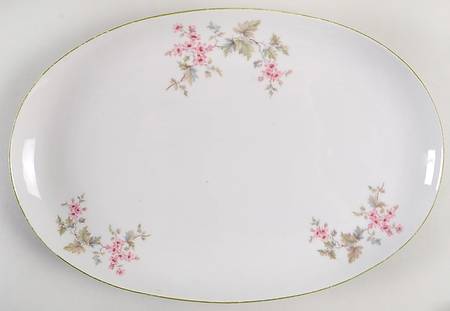 HUT2 (Green Trim) 15" Oval Serving Platter