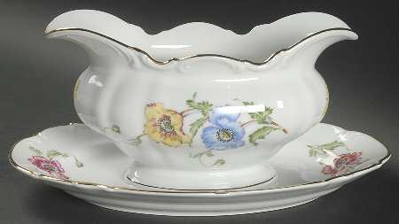 9041 Gravy Boat with Attached Underplate