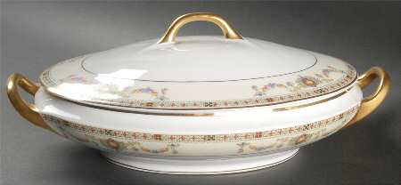 HUT4 Oval Covered Vegetable