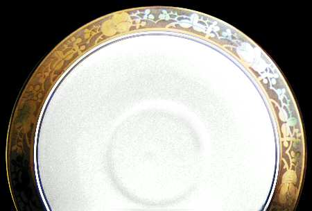 HUT44 Saucer