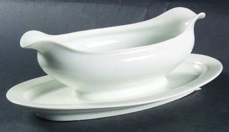 HUT493 Gravy Boat with Attached Underplate