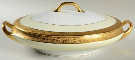 HUT5 Oval Covered Vegetable