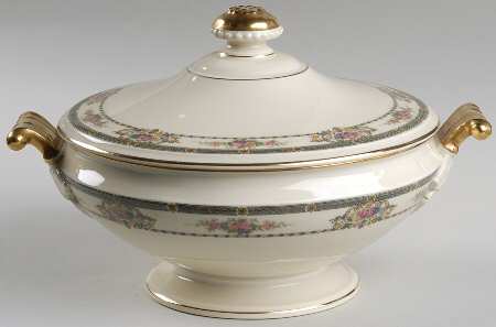 HUT50 Round Covered Vegetable by Hutschenreuther