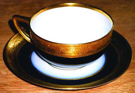 HUT535 Flat Cup & Saucer Set