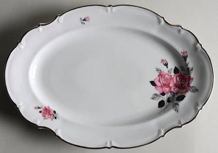 HUT55 15" Oval Serving Platter