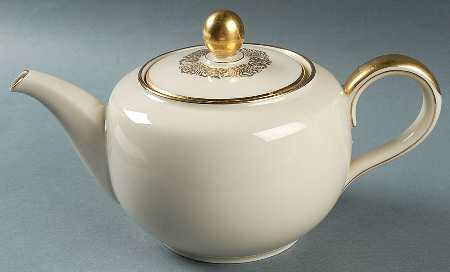 7854 Teapot & Lid