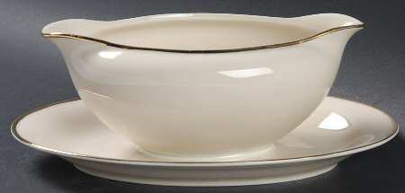 7854 Gravy Boat with Attached Underplate