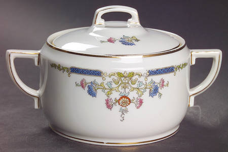 HUT6 Sugar Bowl & Lid