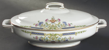 HUT6 Oval Covered Vegetable
