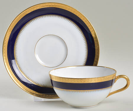 HUT91 Flat Cup & Saucer Set