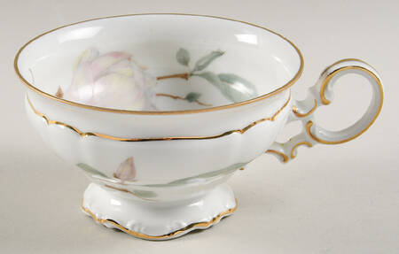 Magnolia (7948, Sylvia, White) Footed Cup