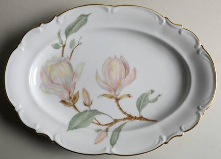 Magnolia (7948, Sylvia, White) 11" Oval Serving Platter