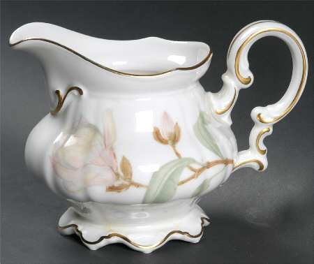 Magnolia (7948, Sylvia, White) Creamer