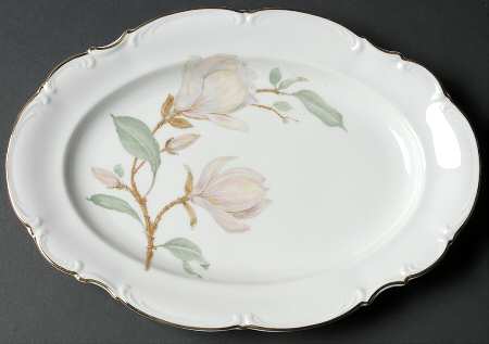 Magnolia (7948, Sylvia, White) 12" Oval Serving Platter