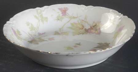 Maple Leaf (Scalloped) Fruit/Dessert (Sauce) Bowl