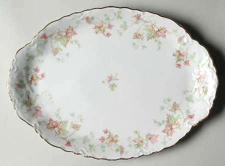 Maple Leaf (Scalloped) 12" Oval Serving Platter