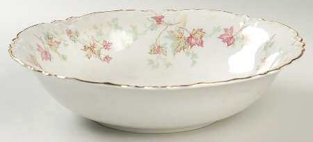 Maple Leaf (Scalloped) 9" Round Vegetable Bowl