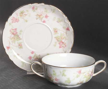 Maple Leaf (Scalloped) Flat Cream Soup Bowl & Saucer Set