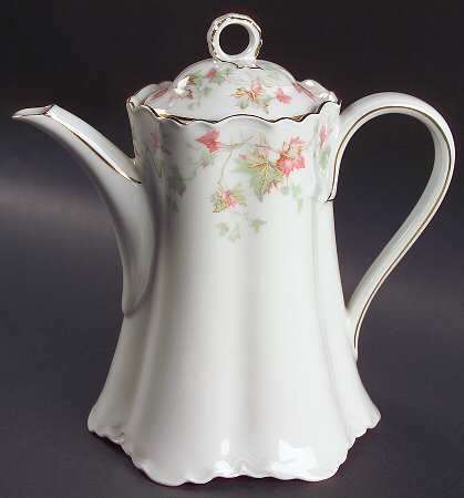 Maple Leaf (Scalloped) Coffee Pot & Lid