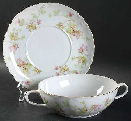 Maple Leaf (Scalloped) Flat Cream Soup Bowl & Saucer Set