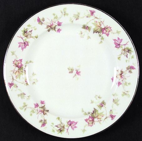 Maple Leaf (Smooth) Dinner Plate