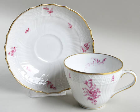 Marina Footed Cup & Saucer Set