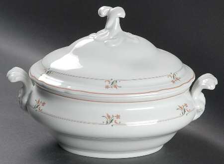 Marburg Oval Covered Vegetable