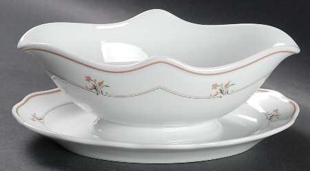 Marburg Gravy Boat with Attached Underplate