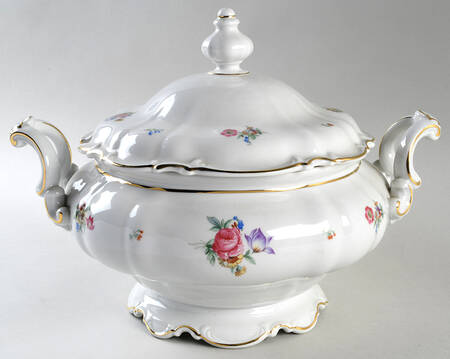 Mayfair (White, 7619) Tureen &  Lid