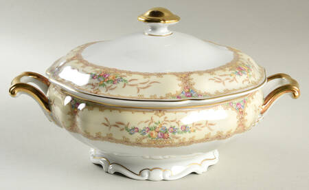 The Meadowbrook Round Covered Vegetable