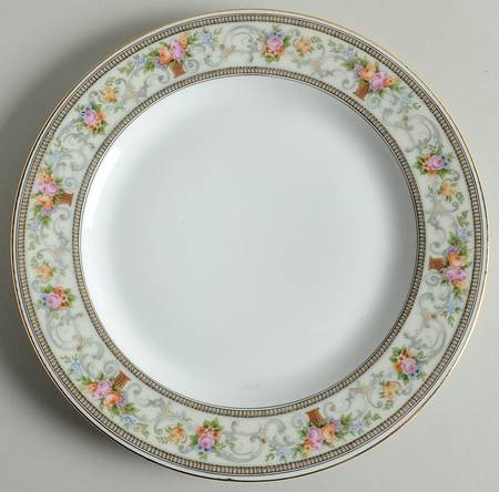 The Meriden Luncheon Plate
