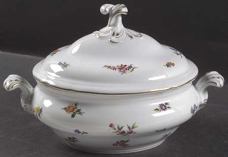 Mirabell Oval Covered Vegetable