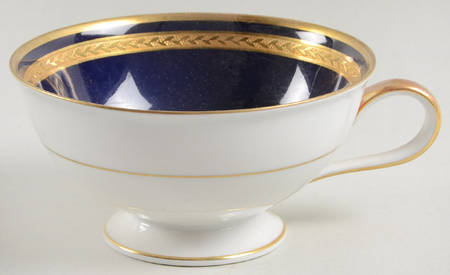 Monarch Footed Cup