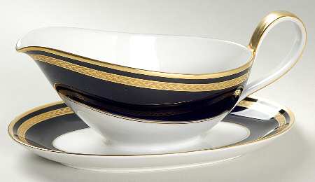 Monarch Gravy Boat with Attached Underplate