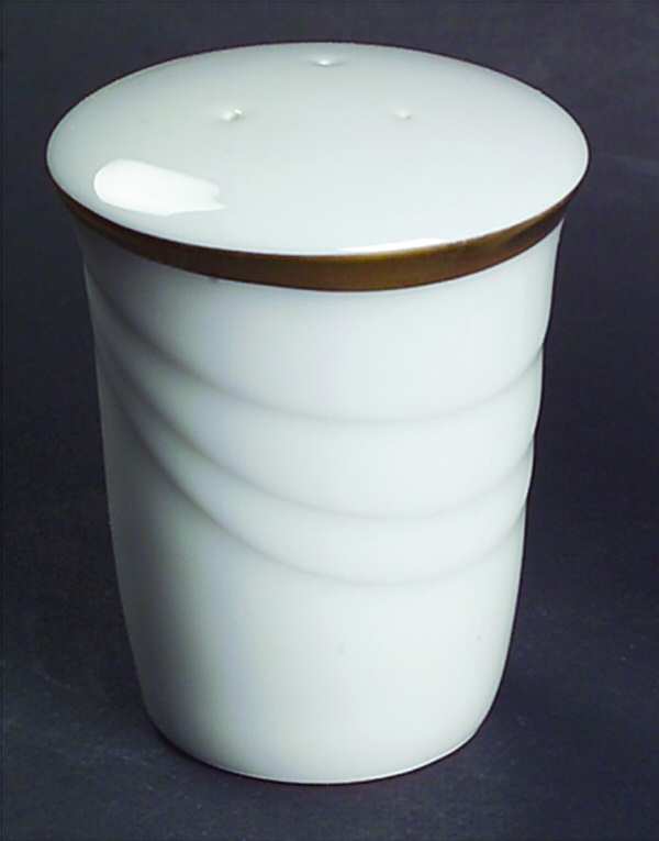Mondial Salt Shaker