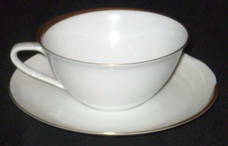 Mondial Flat Cup & Saucer Set