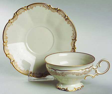 Munich Footed Cup & Saucer Set