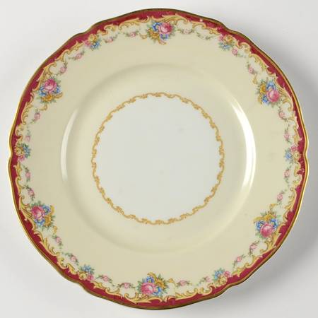 The Nanton White with Goldscroll Salad Plate